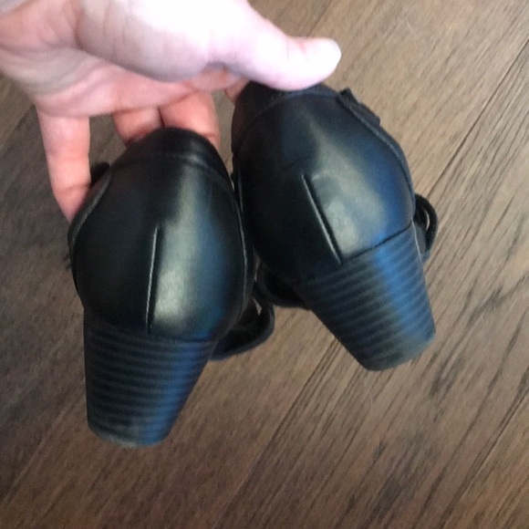 Clark’s Genuine Leather Bendables Wedge EUC - Picture 4 of 7